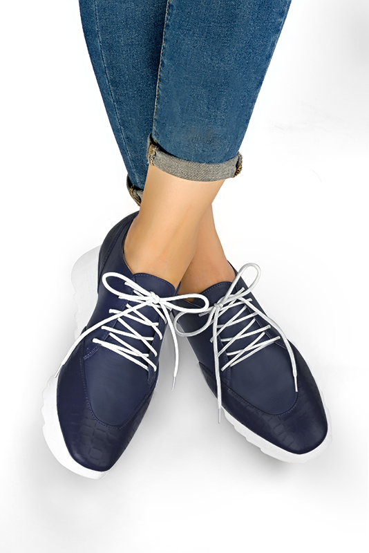 Navy blue women's casual lace-up shoes. Square toe. Low rubber soles. Worn view - Florence KOOIJMAN